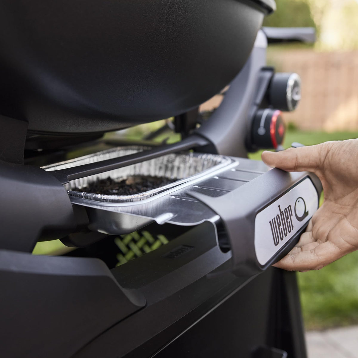 Liquid Propane Grill with Stand A2836