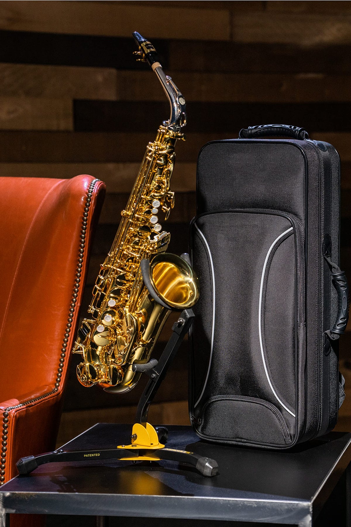 Alto/Tenor Saxophone Stand with Auto Grip S82537