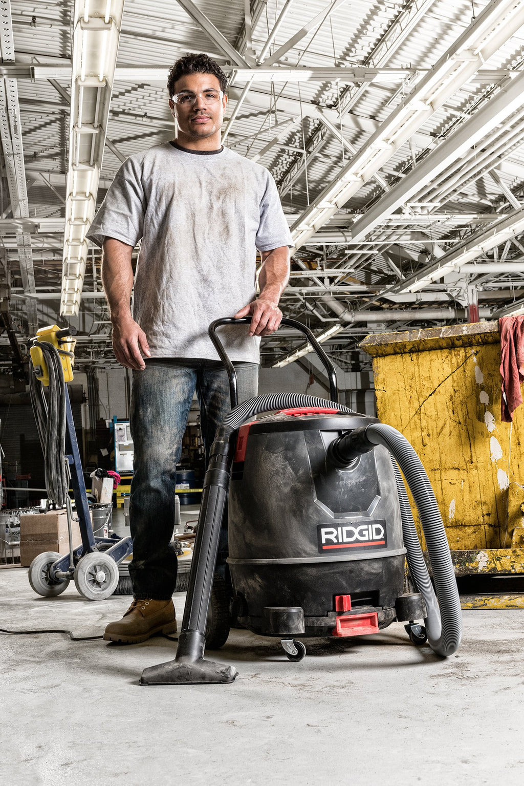 16-Gallon Wet Dry Shop Vacuum with Cart Q92910